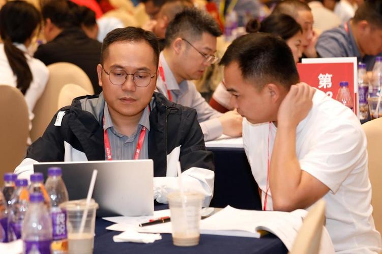 民营企业管理咨询公司怎么选?薪酬体系设计兼顾公平与团队激励
